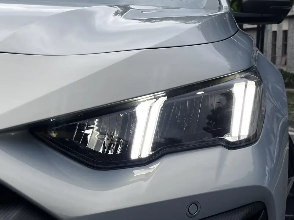 GAC Trumpchi Shadow Leopard Shadow Leopard 2023 2.0L DHT Intelligent Hybrid Edition 2024 — миниатюра 3