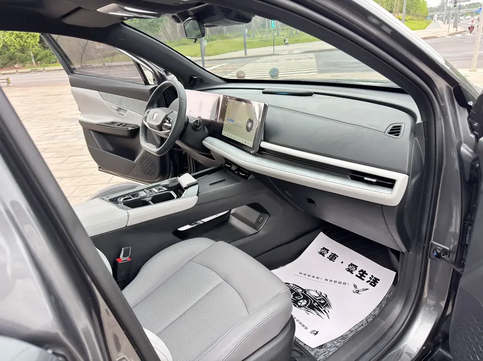 Changan UNI-T Second Generation 1.5T Premium Edition 2024 — миниатюра 3