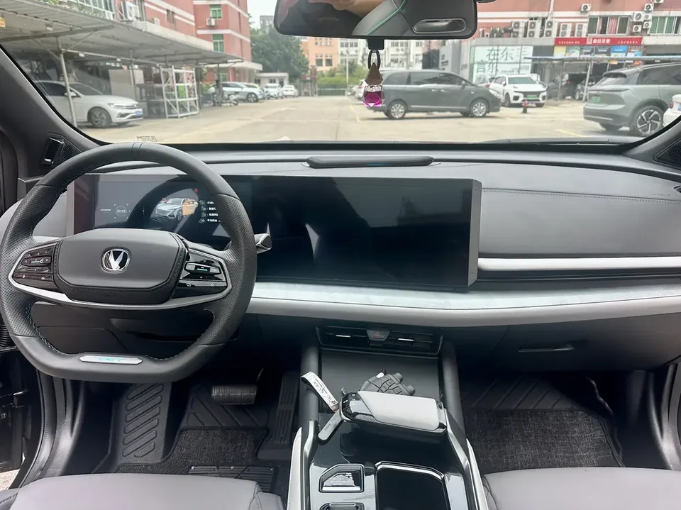 Changan UNI-T UNI-T 2023 Second Generation 1.5T Premium Edition 2024 — thumbnail 4