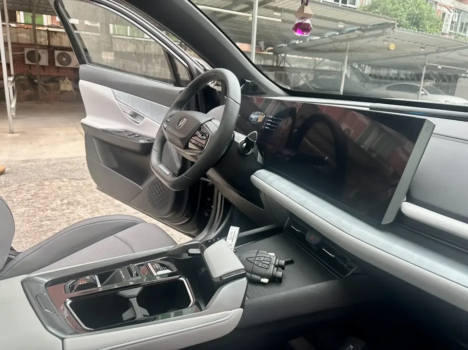 Changan UNI-T UNI-T 2023 Second Generation 1.5T Premium Edition 2024 — thumbnail 5