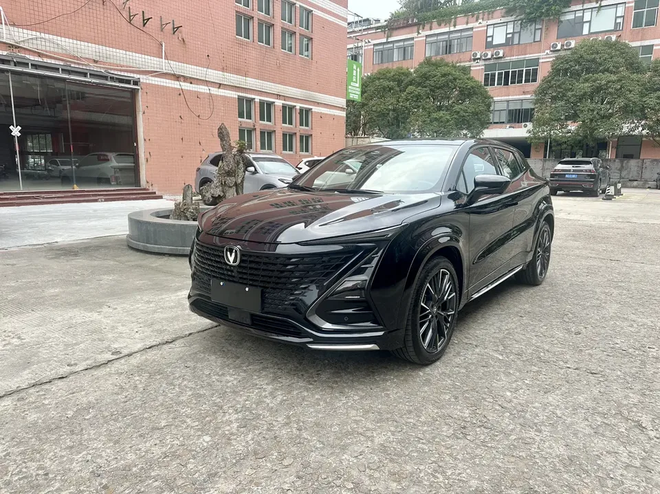 Changan UNI-T UNI-T 2023 Second Generation 1.5T Premium Edition 2024 — photo 1, buy with delivery to Moscow