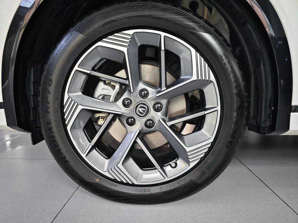 Changan CS75PLUS Changan CS75 PLUS 2025 fourth generation 1.5T New Blue Whale Smart Flagship 2024 — миниатюра 3
