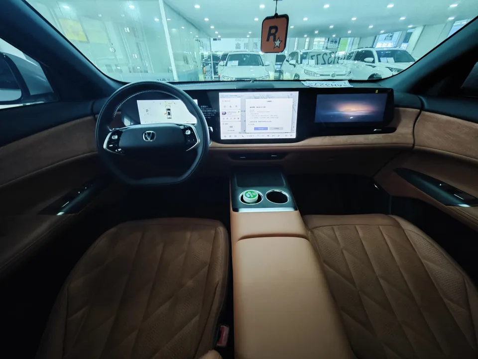 Changan CS75PLUS Changan CS75 PLUS 2025 fourth generation 1.5T New Blue Whale Smart Flagship 2024 — миниатюра 4