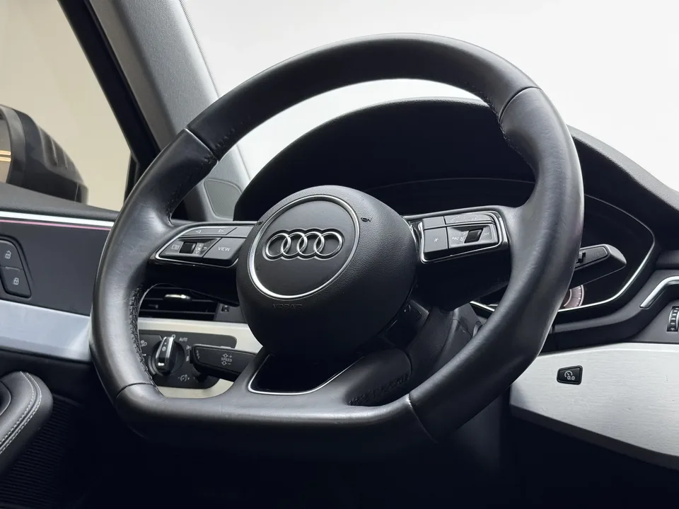 Audi a4 l Audi A4L 2022 40 TFSI Luxury Dynamic 2022 — thumbnail 4