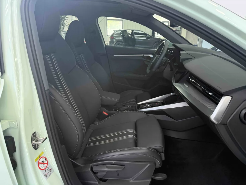 Audi A3 A3L Limousine 35 TFSI Fashion Sports 2022 — миниатюра 5