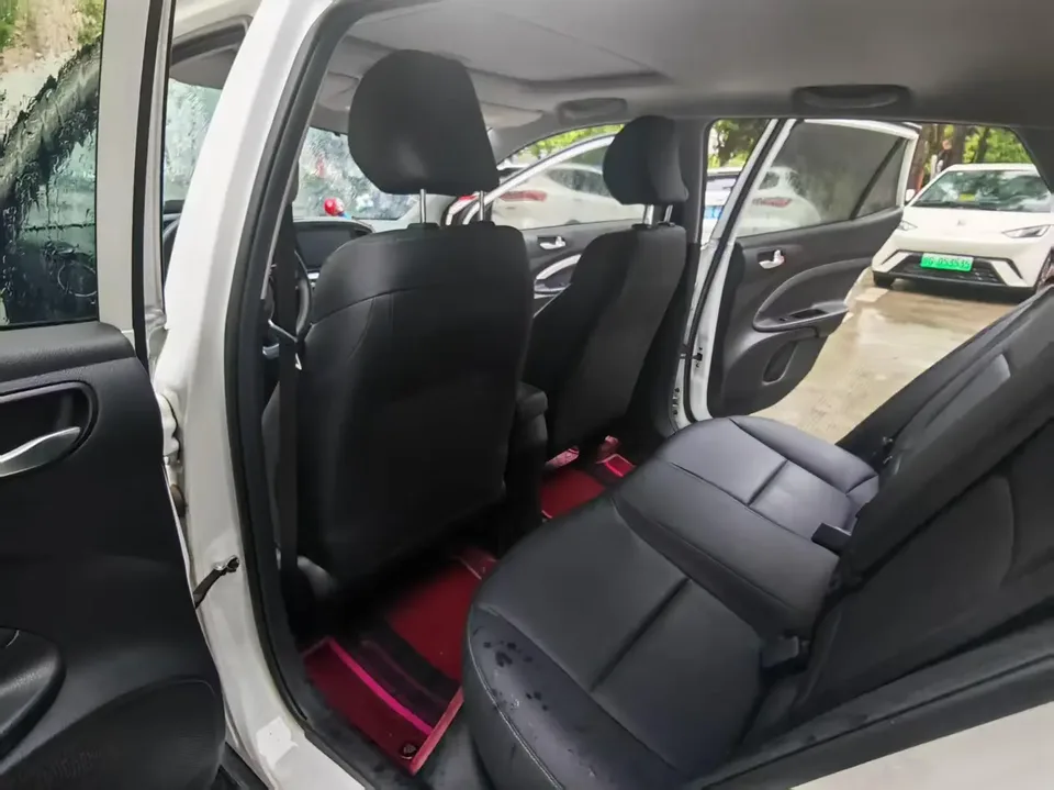 Kia KX1 Yipao facelift 1.4L CVT sunroof model 2022 — миниатюра 3