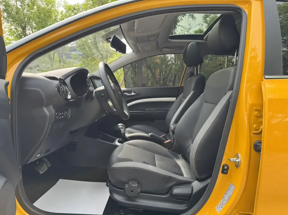 Kia KX1 Yipao 2021 Modified 1.4L CVT Sunroof Model 2022 — thumbnail 5