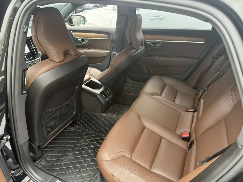 Volvo S90 Volvo S90 2024 B5 Zhiyi Deluxe Edition 2023 — thumbnail 3