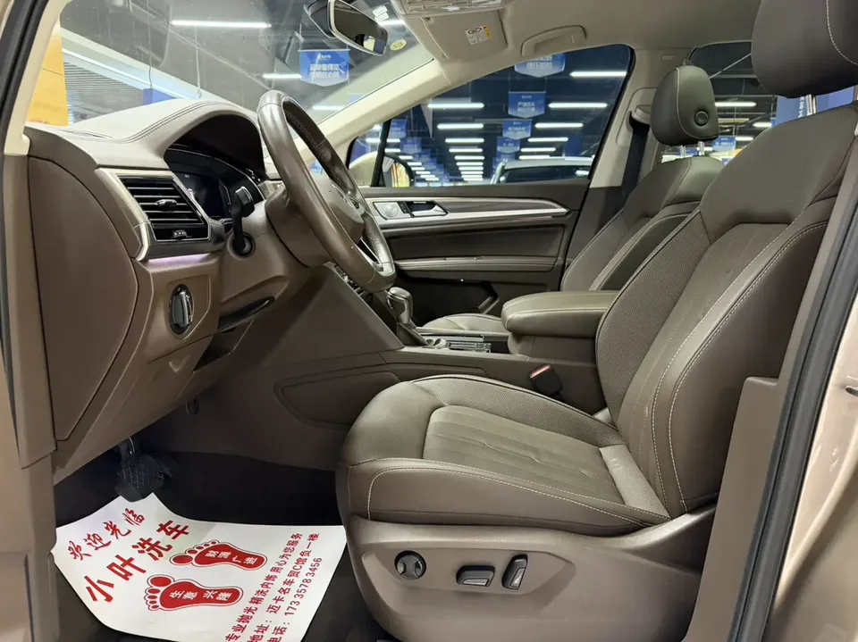 Volkswagen Weiran 330TSI Deluxe Edition 2022 — миниатюра 5