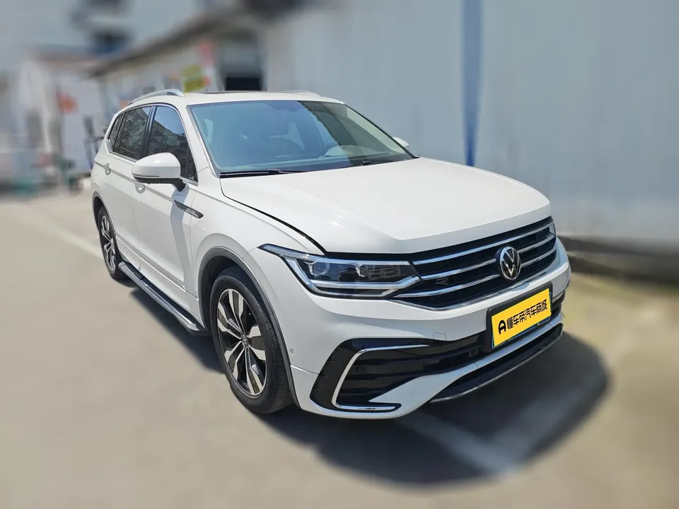 Volkswagen Tiguan L Tiguan L 2022 330TSI Automatic 2WD R-Line Enjoy Edition 2022 — миниатюра 3