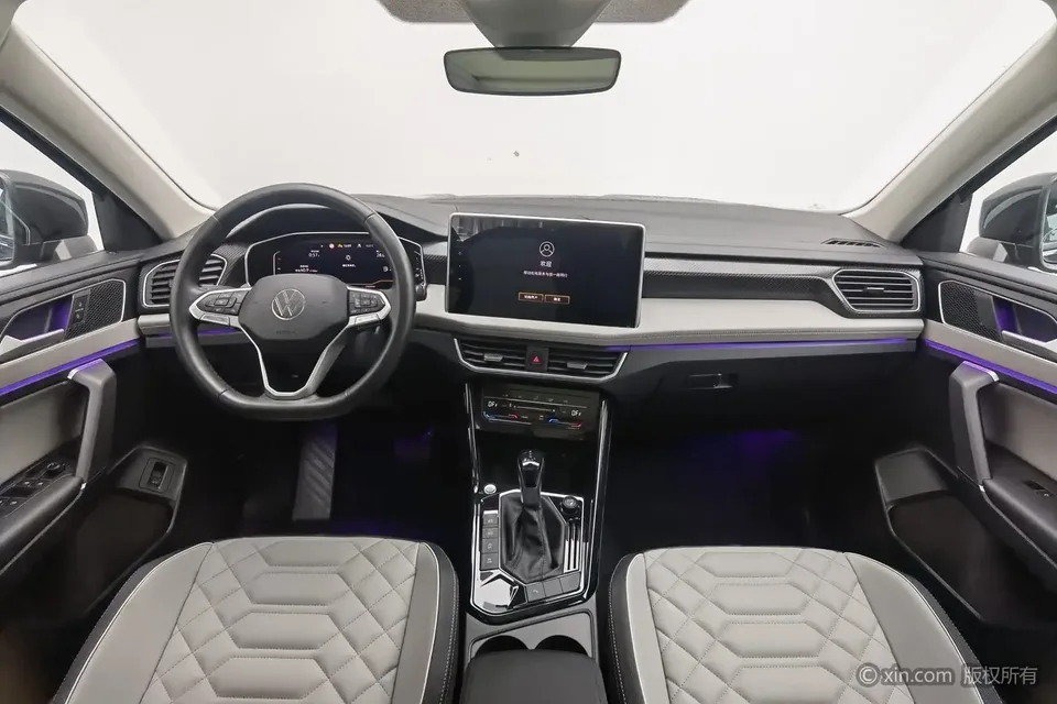 Volkswagen Tayron Tanyue 2023 330TSI 2WD Luxury Plus Advanced Edition 2023 — миниатюра 3