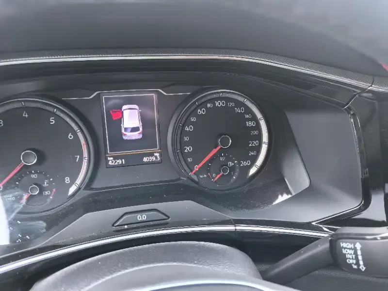 Volkswagen Tayron Tanyue 2022 280TSI 2WD Luxury Smart Edition 2022 — миниатюра 3