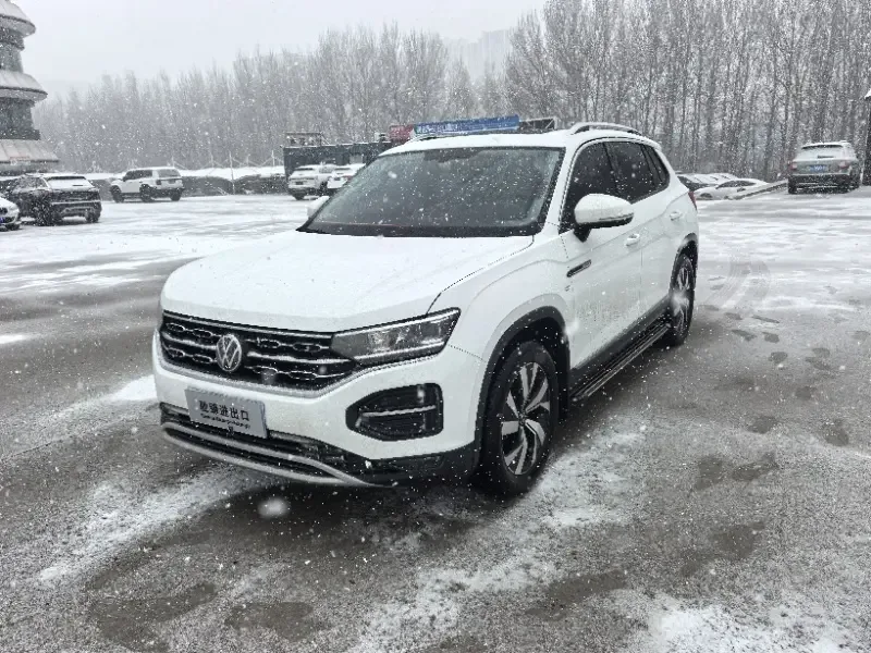 Volkswagen Tayron Tanyue 2022 280TSI 2WD Luxury Smart Edition 2022 — фото 1, купить с доставкой в Москву