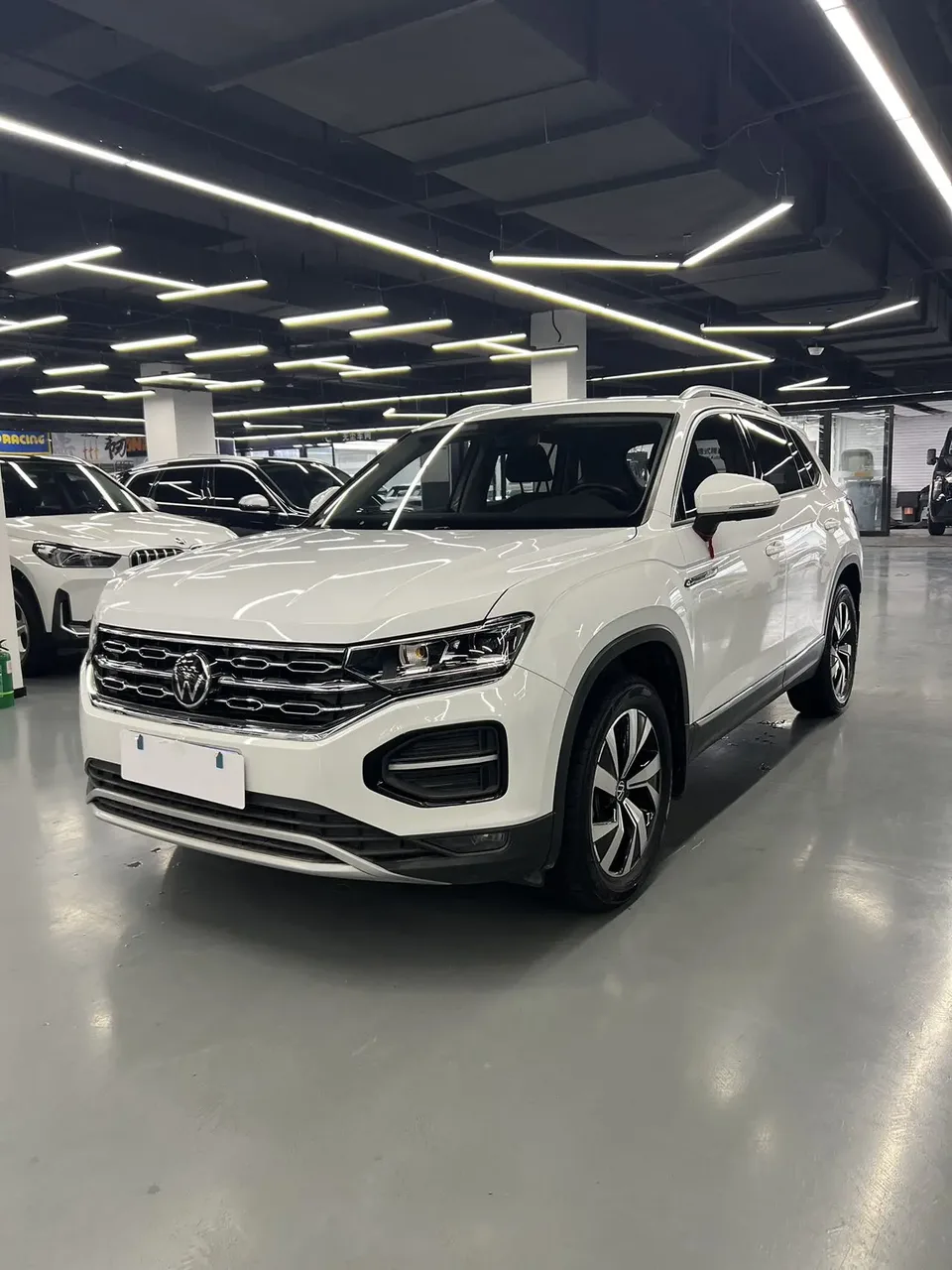 Volkswagen Tayron Tanyue 2022 280TSI 2WD Luxury Smart Edition 2022 — фото 1, купить с доставкой в Москву