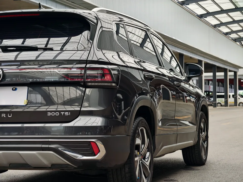 Volkswagen Tharu 300TSI 2WD Full Moon Edition 2023 — миниатюра 4