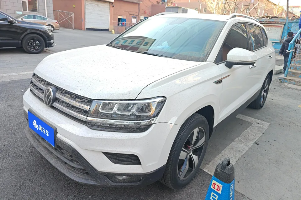 Volkswagen Tharu 280TSI 2WD Comfort Edition 2023 — фото 1, купить с доставкой в Москву