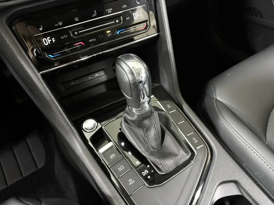 Volkswagen Tharu 280TSI 2WD Luxury Edition 2022 — миниатюра 4