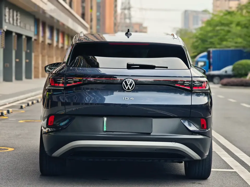 Volkswagen ID.4 Crozz Pure Enjoyment Limited Edition 2023 — миниатюра 2