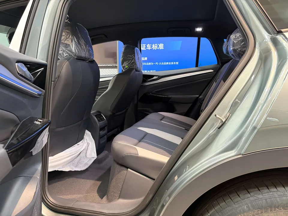 Volkswagen ID.4 Crozz Pure Edition 2026 — миниатюра 5