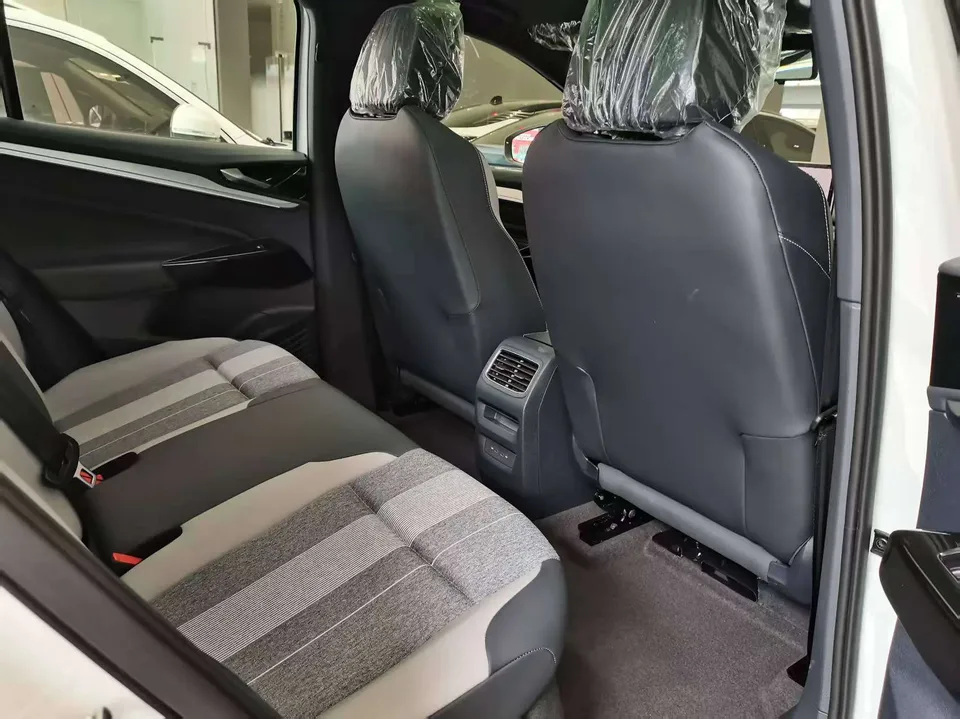 Volkswagen ID.4 Crozz Pure Edition 2026 — миниатюра 3