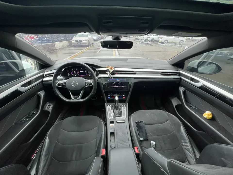Volkswagen Arteon Volkswagen CC 2023 330TSI Dazzling Edition 2023 — миниатюра 3