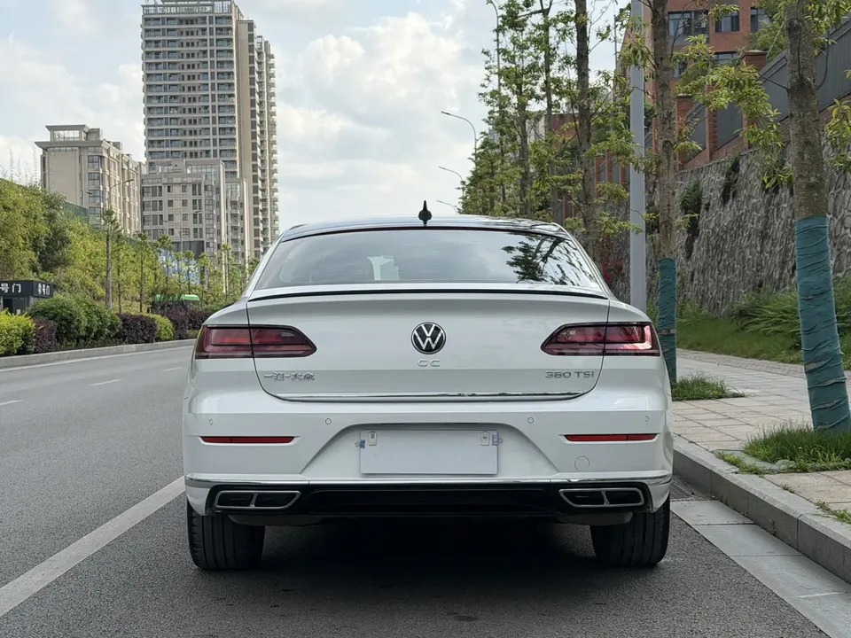 Volkswagen Arteon CC 2023 Volkswagen CC 2023 380TSI Eye-catching Edition 2024 — thumbnail 2