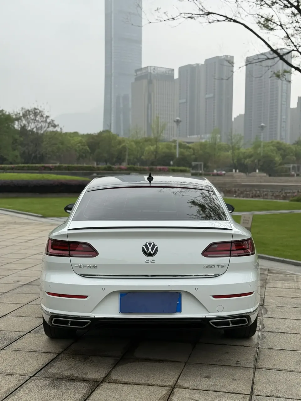 Volkswagen Arteon CC 2023 Volkswagen CC 2023 380TSI Eye-catching Edition 2023 — thumbnail 2