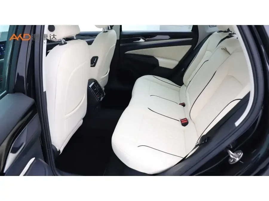 Volkswagen Passat PHEV Passat PHEV 2022 430PHEV Hybrid Elite Edition 2022 — миниатюра 3