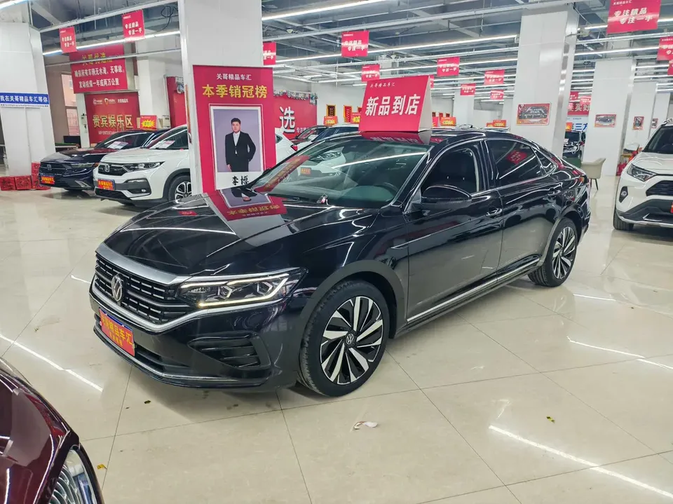 Volkswagen Passat 2022