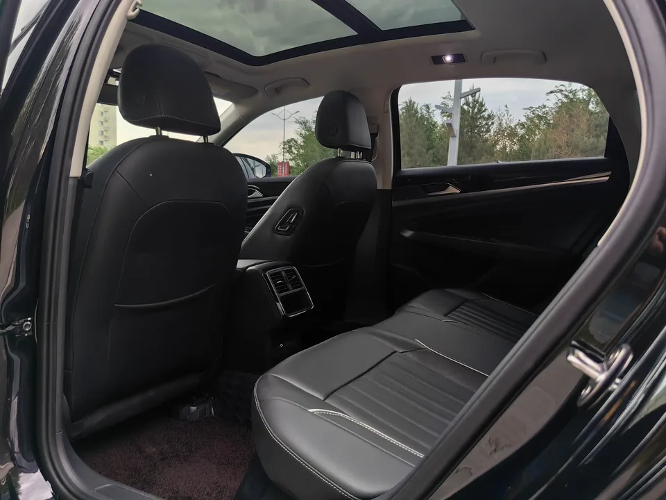 Volkswagen Passat Passat 2022 330TSI Star Elite Edition 2022 — миниатюра 3