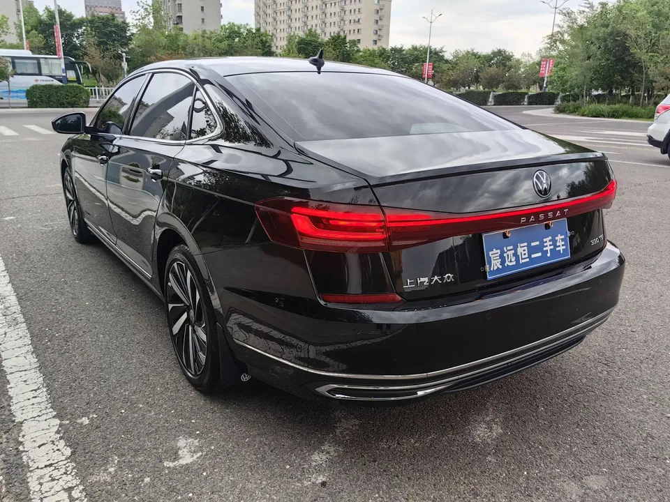 Volkswagen Passat Passat 2022 330TSI Star Elite Edition 2022 — миниатюра 4