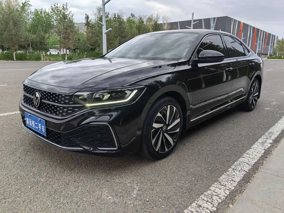 Volkswagen Passat 2022