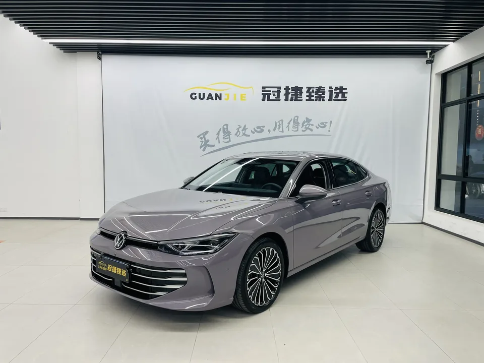 Volkswagen Passat 2024