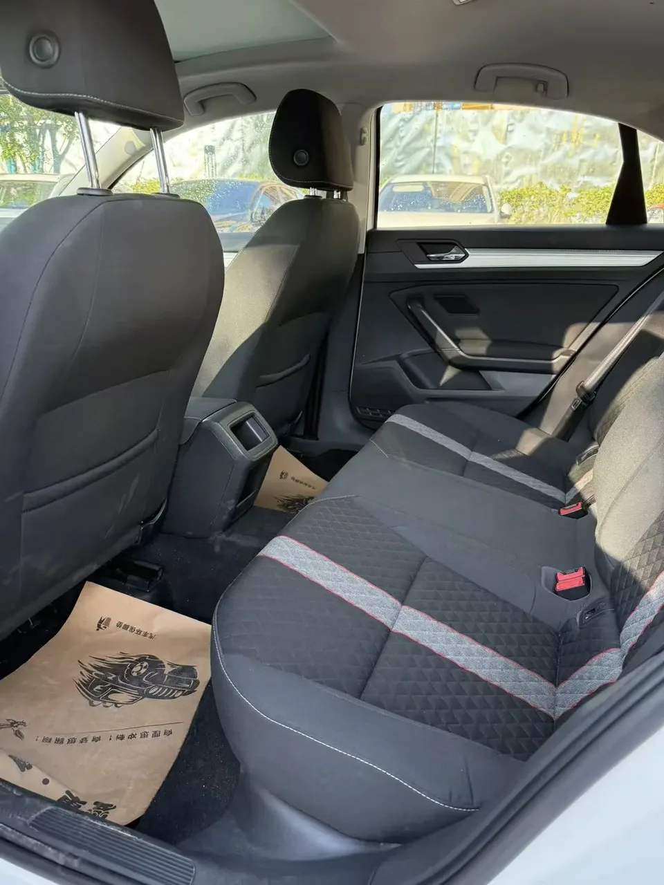 Volkswagen Lamando Lingdu 2019 230TSI DSG Fashion Edition National VI 2022 — миниатюра 3