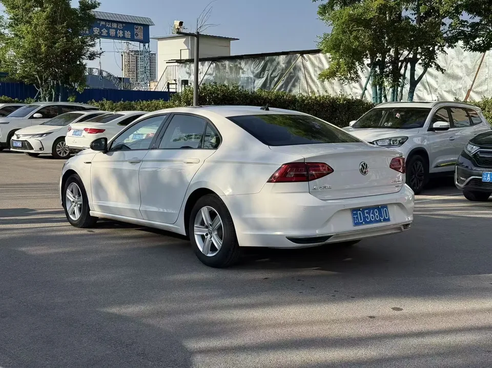 Volkswagen Lamando Lingdu 2019 230TSI DSG Fashion Edition National VI 2022 — миниатюра 4