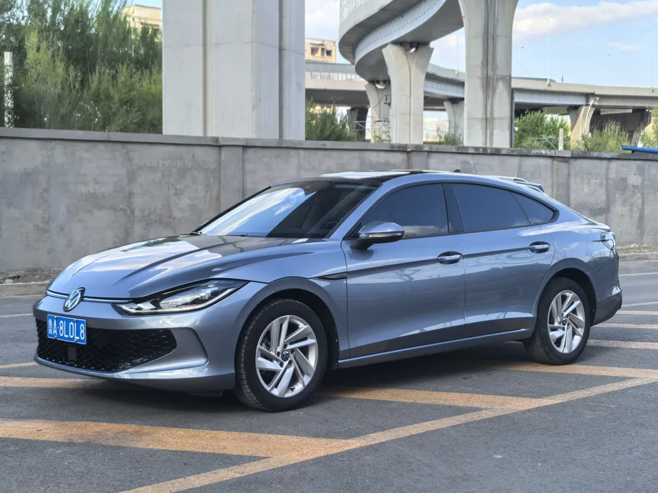 Volkswagen Lamando Lingdu Lingdu L 280TSI DSG Hot Edition 2023 — фото 1, купить с доставкой в Москву