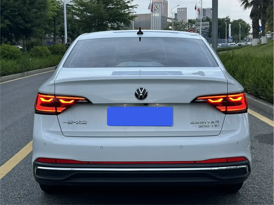 Volkswagen Sagitar Sagitar 200TSI DSG Flying Edition 2025 — миниатюра 2