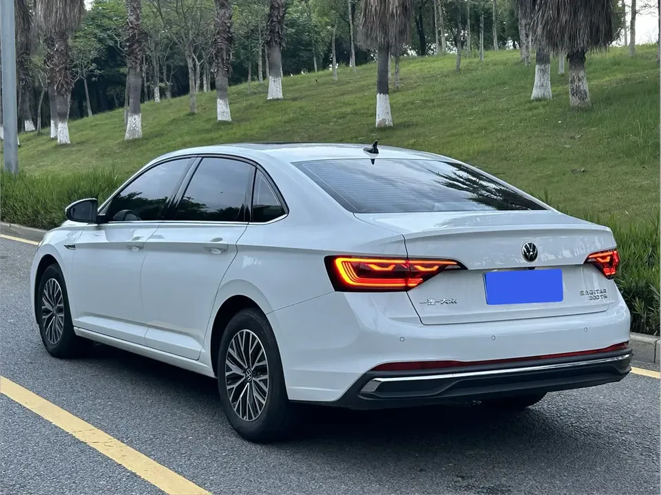 Volkswagen Sagitar Sagitar 200TSI DSG Flying Edition 2025 — миниатюра 4