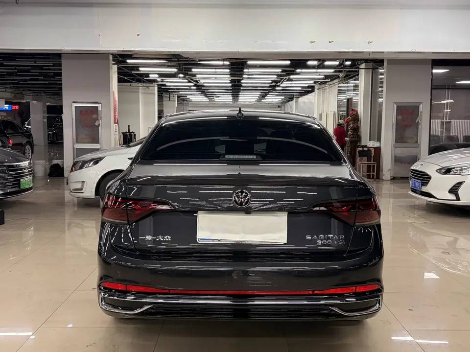 Volkswagen Sagitar Sagitar 300TSI DSG Beyond Edition 2025 — миниатюра 2