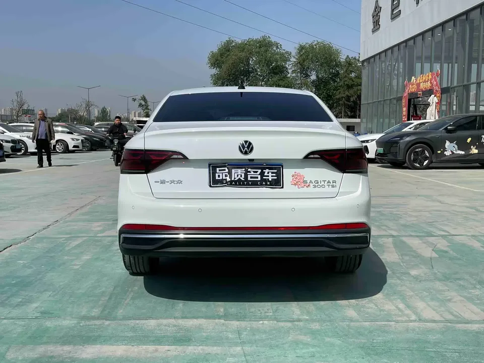 Volkswagen Sagitar 2025 Sagitar 300TSI DSG Beyond Edition 2025 — миниатюра 2