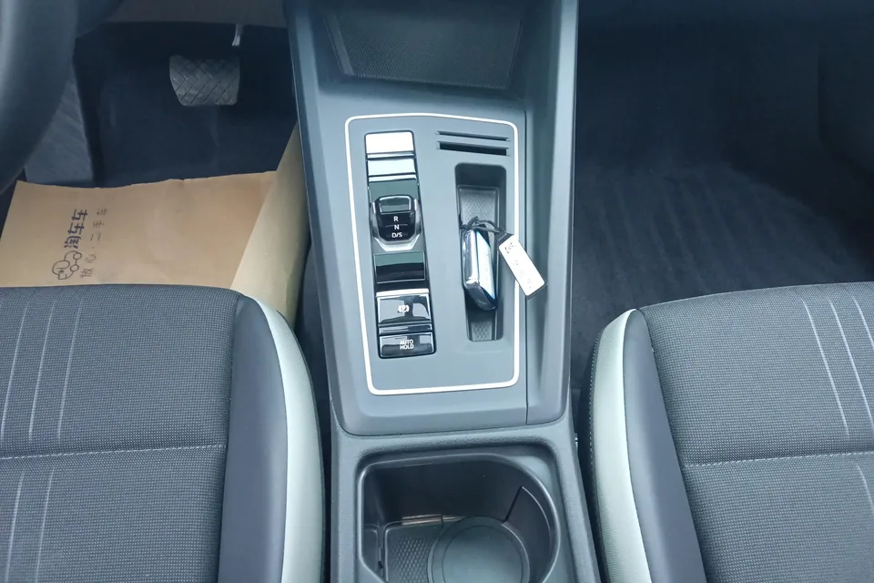 Volkswagen Golf facelift 280TSI DSG Pro 2023 — миниатюра 2