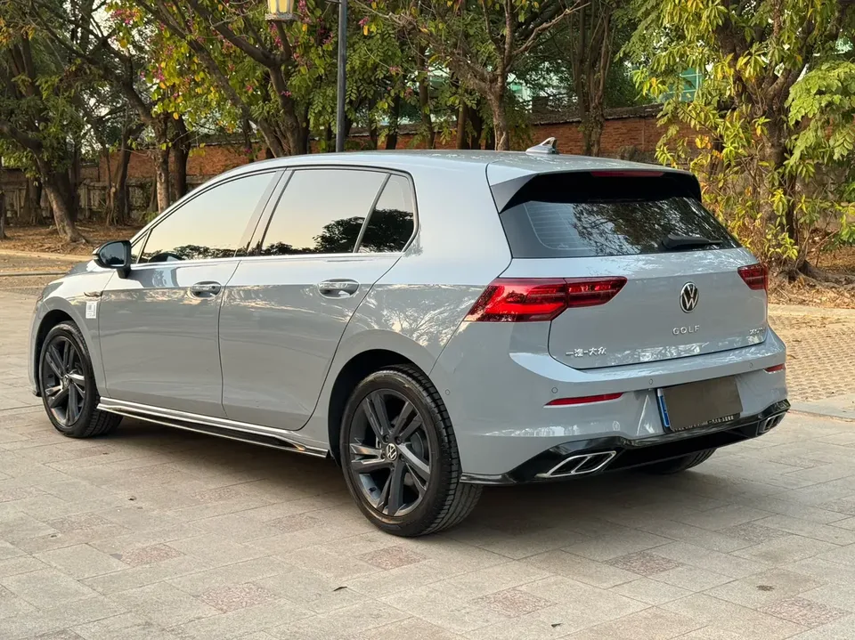 Volkswagen Golf golf 2023 280TSI DSG R-Line Lite 2024 — миниатюра 2