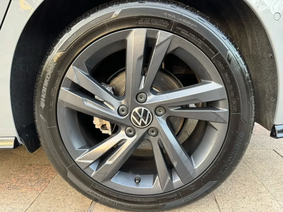 Volkswagen Golf golf 2023 280TSI DSG R-Line Lite 2024 — миниатюра 3