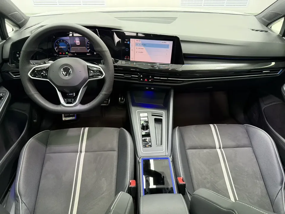 Volkswagen Golf Golf 2021 280TSI DSG R-Line 2022 — миниатюра 5