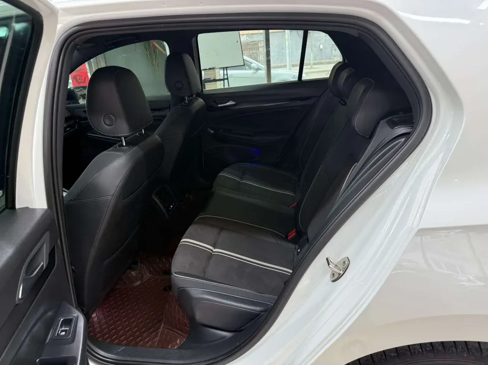 Volkswagen Golf Golf 2021 280TSI DSG R-Line 2022 — миниатюра 5
