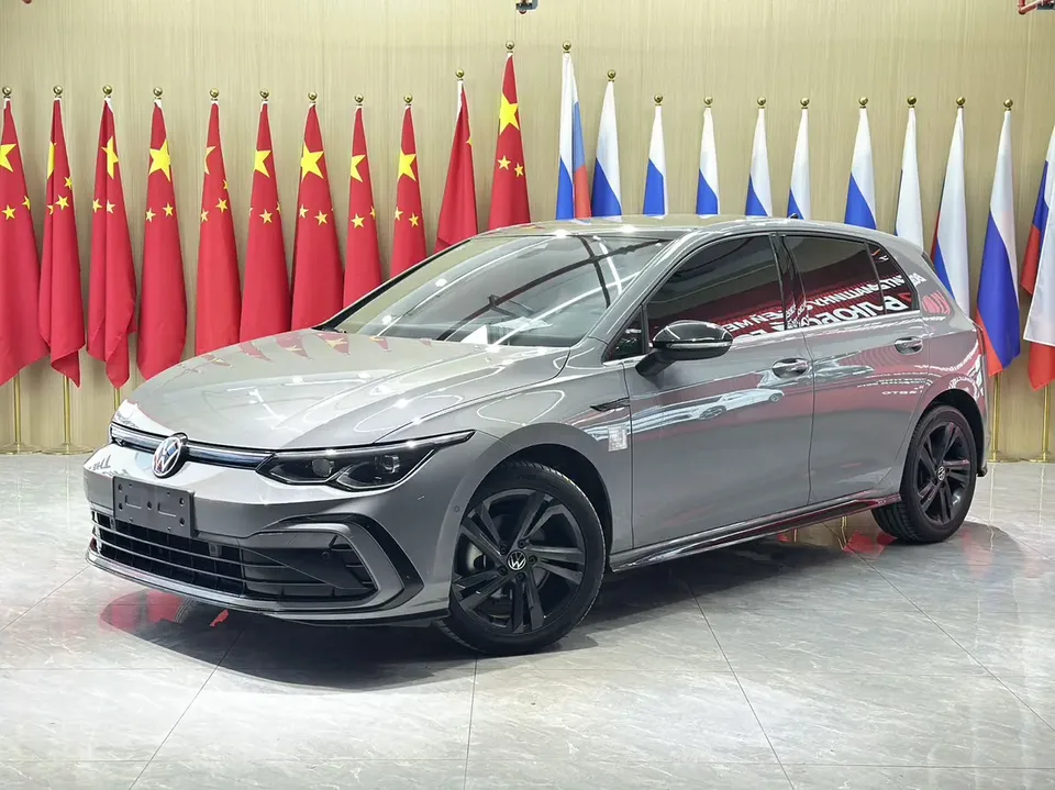 Volkswagen Golf Golf 2021 280TSI DSG R-Line 2022 — фото 1, купить с доставкой в Москву