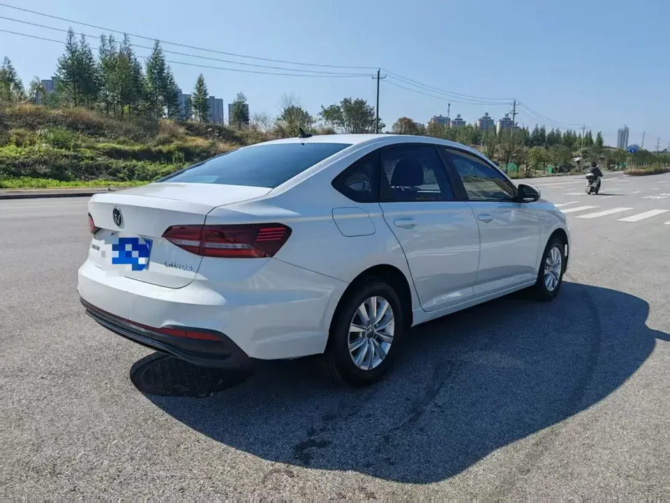 Volkswagen Lavida Lavida 2023 1.5L Automatic Deyi Edition 2023 — thumbnail 2