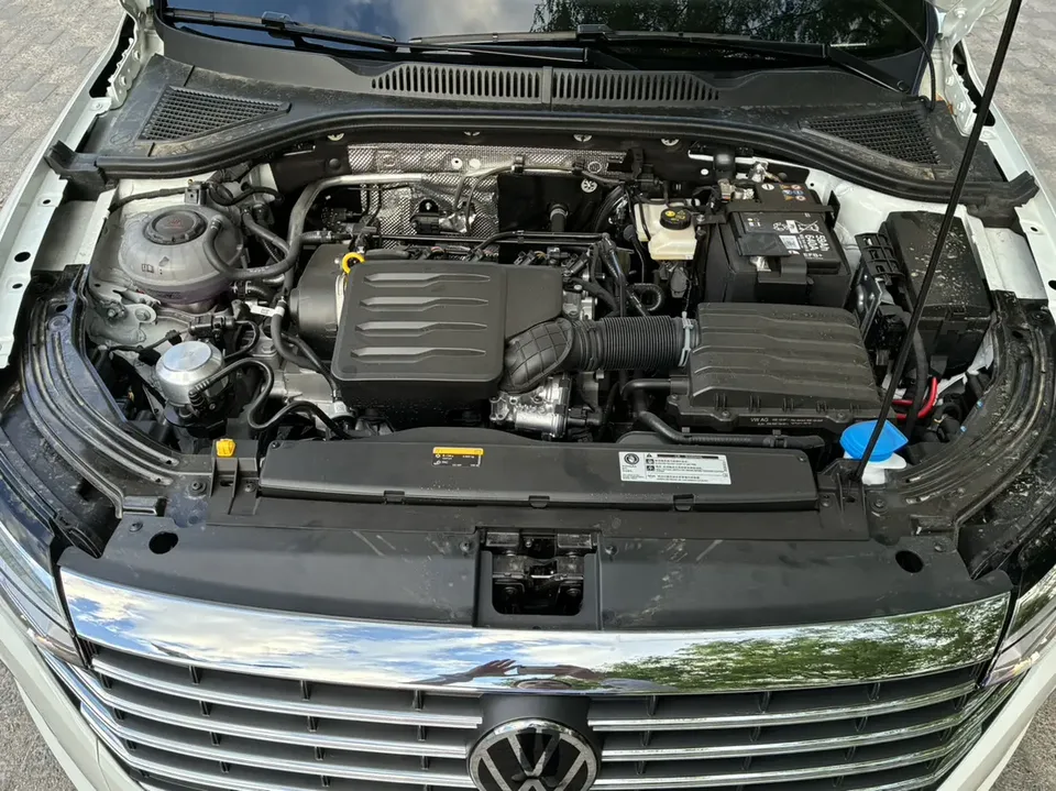 Volkswagen Lavida Lavida 2026 1.5L Automatic 5 Million Edition 2026 — thumbnail 3