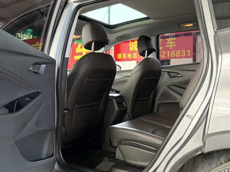 Chevrolet Volando light hybrid Redline 530T indulgent version (5+2 models) 2023 — миниатюра 3