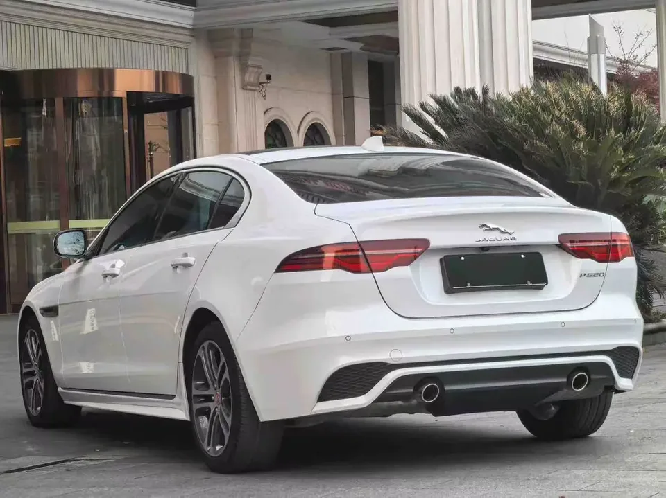 Jaguar XEL XEL 2022 2.0T 250PS R-DYNAMIC S aggressive sports version 2022 — thumbnail 4